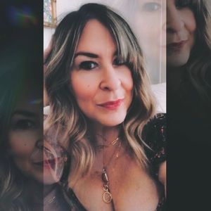 Meet your Posher, Leslie